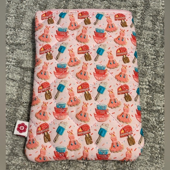 The Flour Box Cookie Theme Book Sleeve - Picture 4 of 7